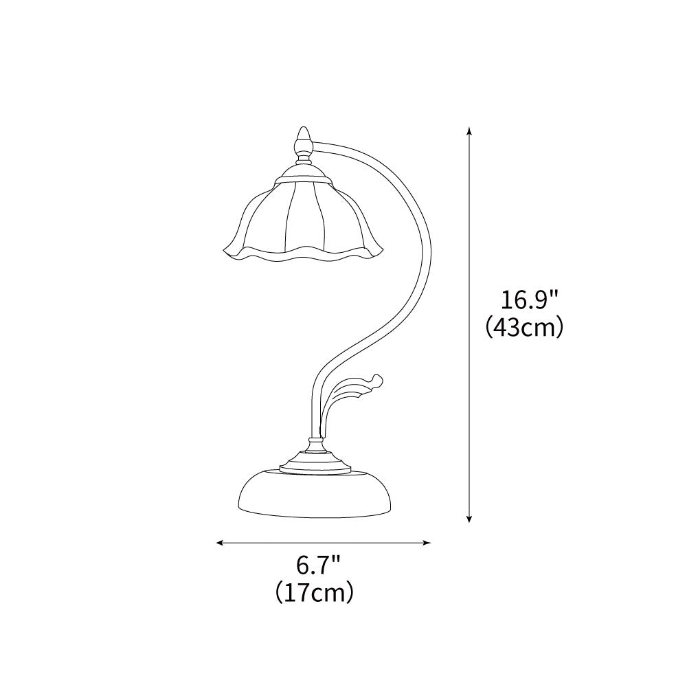 Vintage-Laiton-Table-Lamp