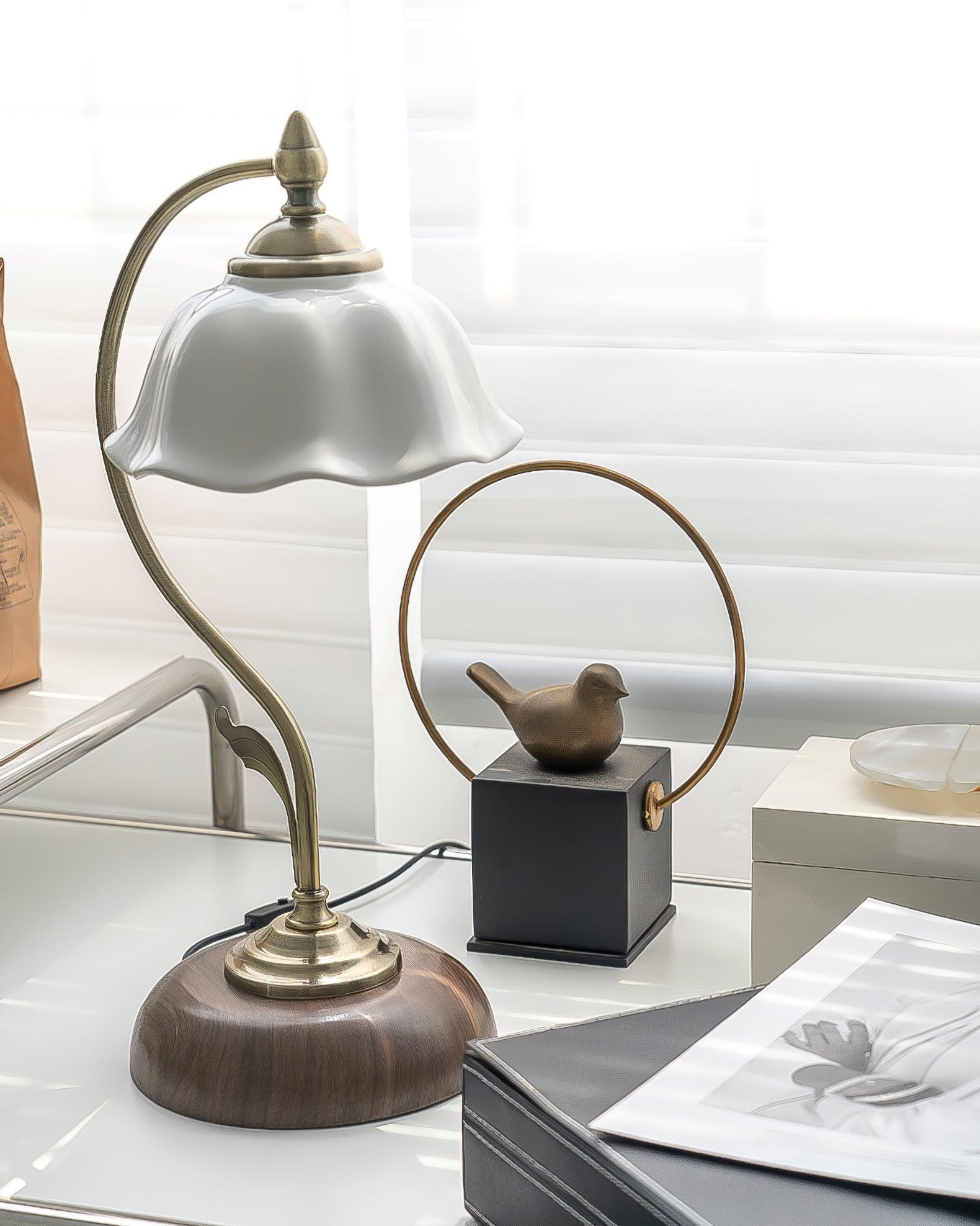 Vintage_Laiton_Table_Lamp_11