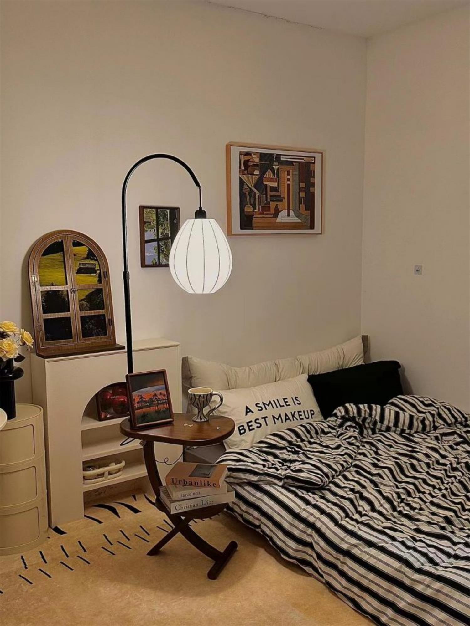 Vintage_Magazine_Floor_Lamp_3