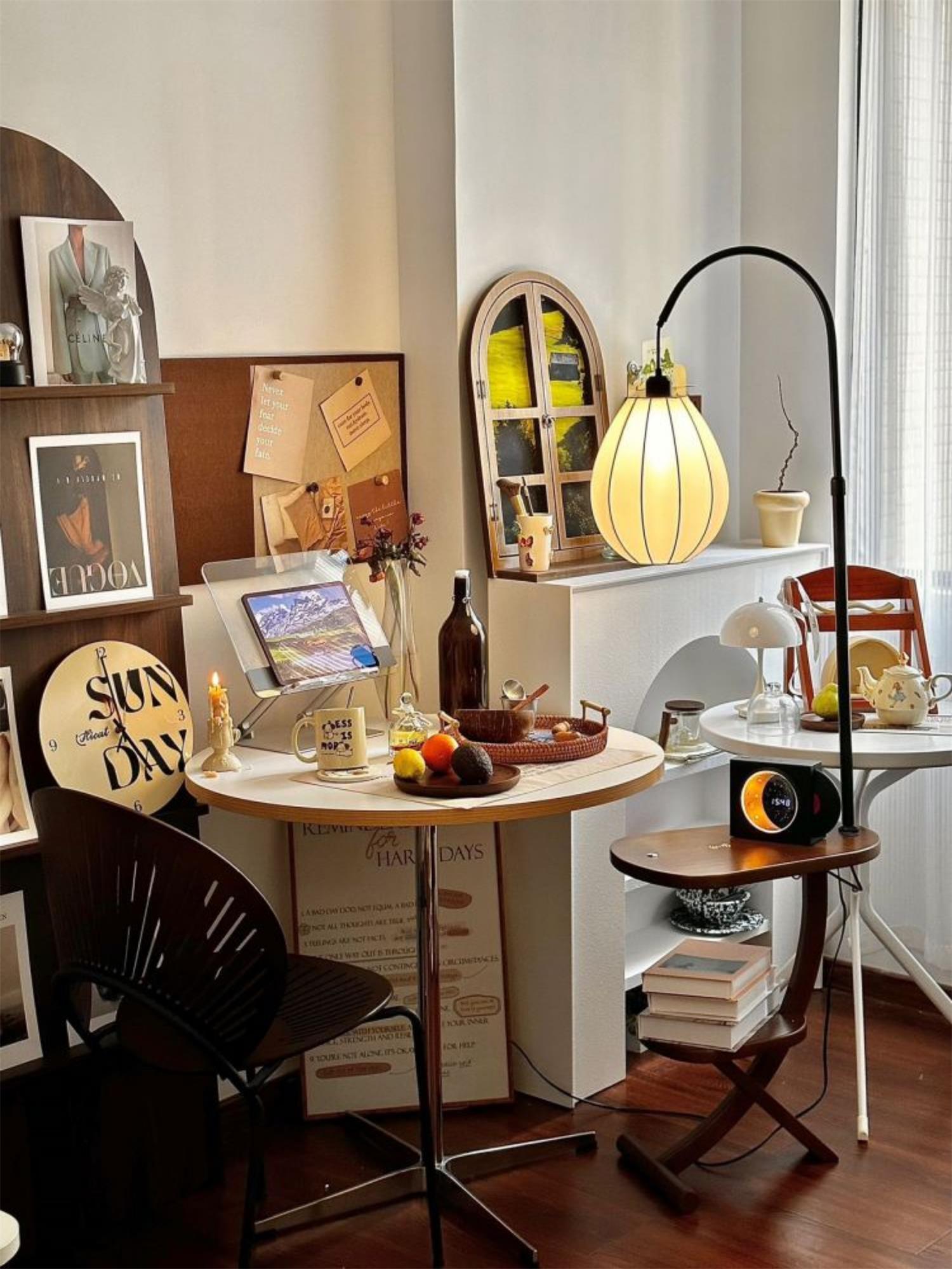 Vintage_Magazine_Floor_Lamp_5