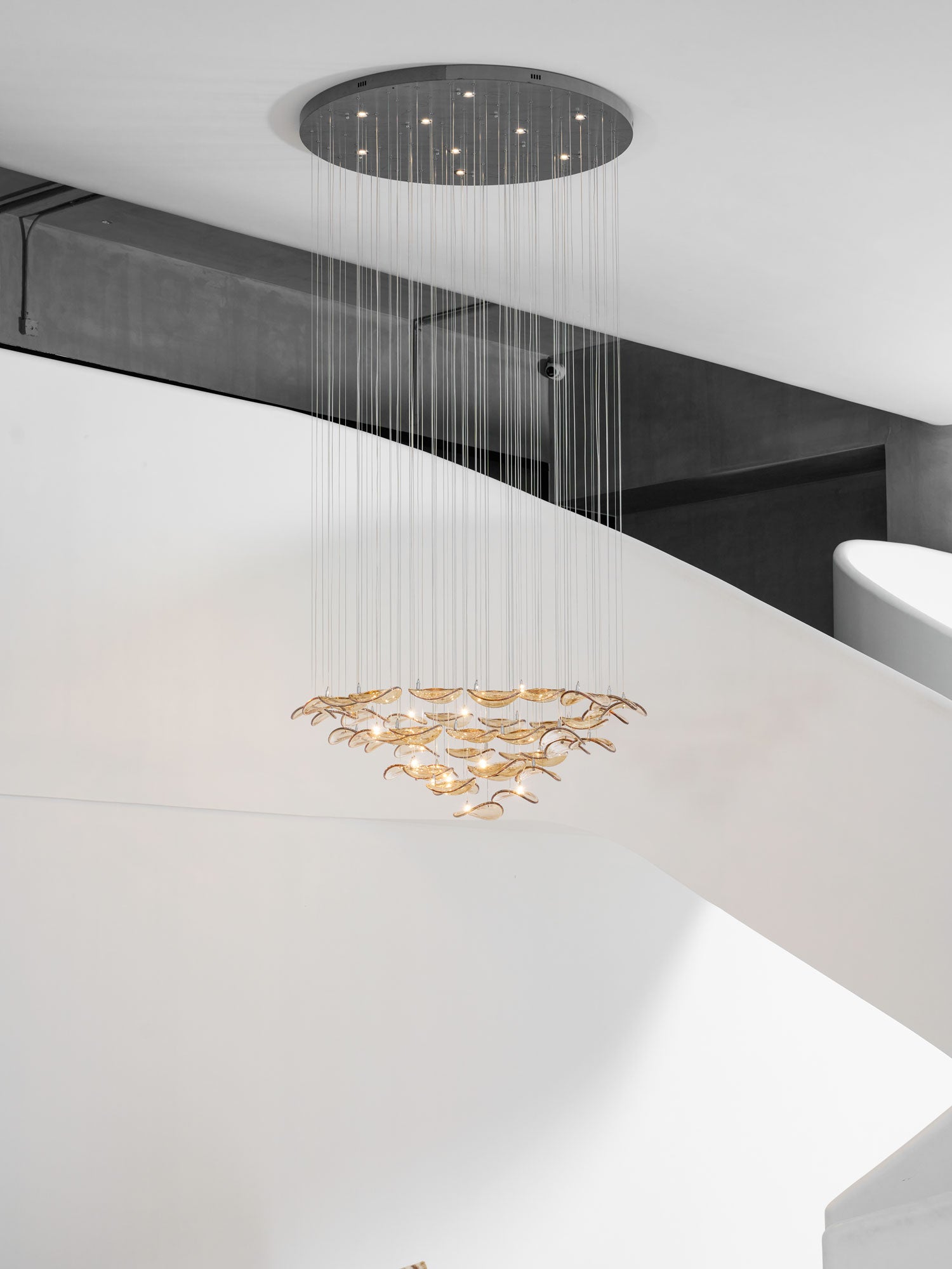Wave-_Floating_-Leaf_-Chandelier-_11