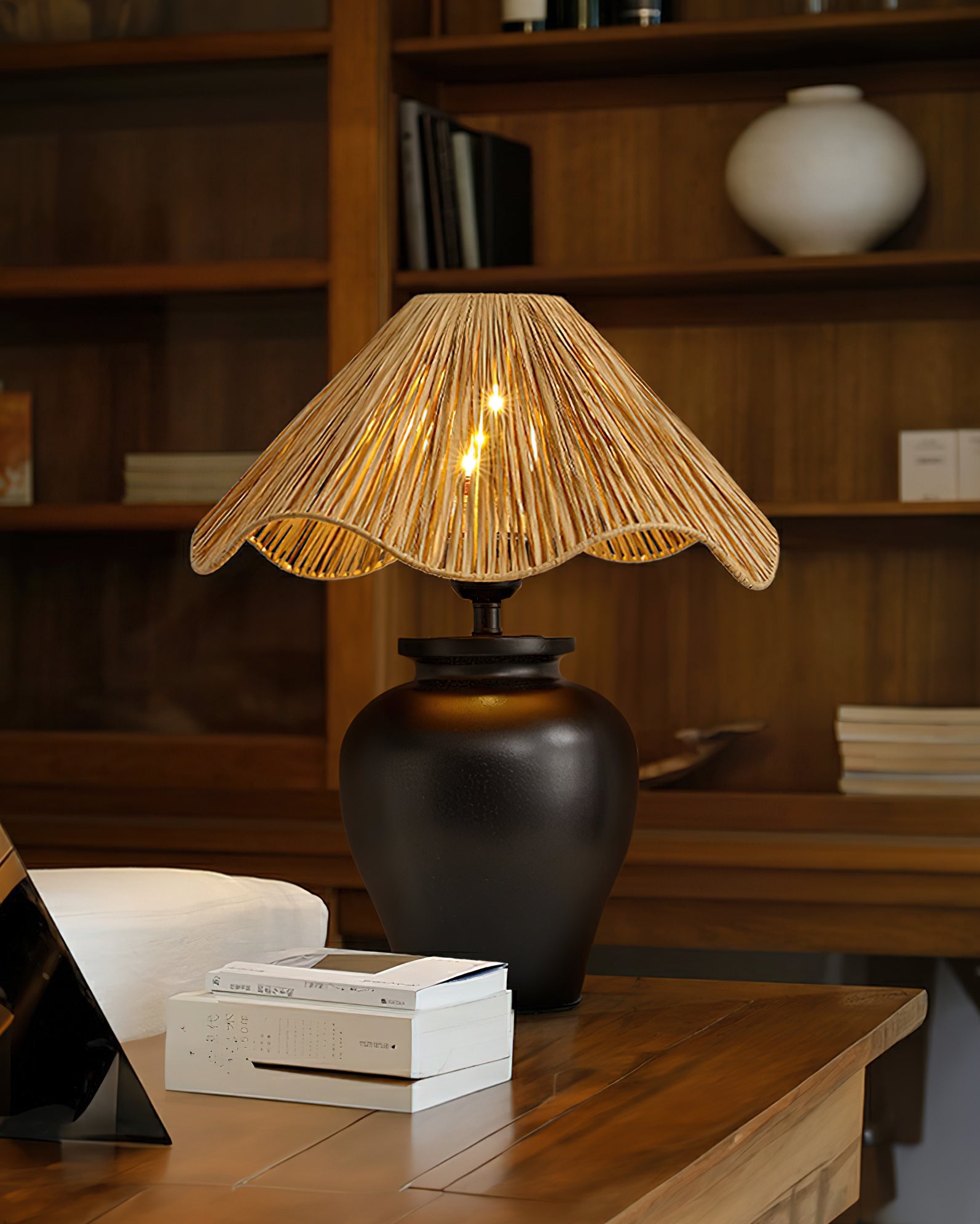 Wavecrest_Table_Lamp_10