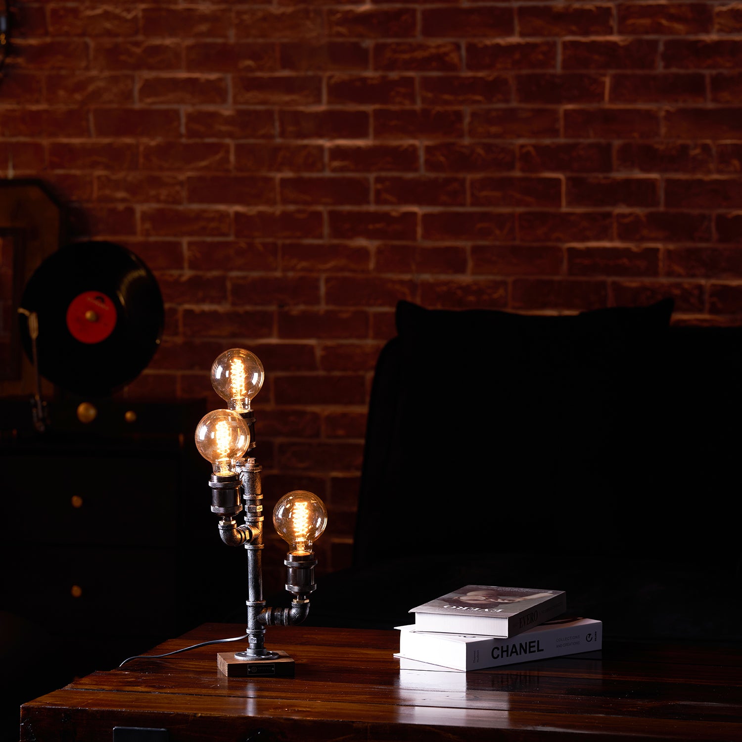 Wood-Edison-Table-Lamp_11