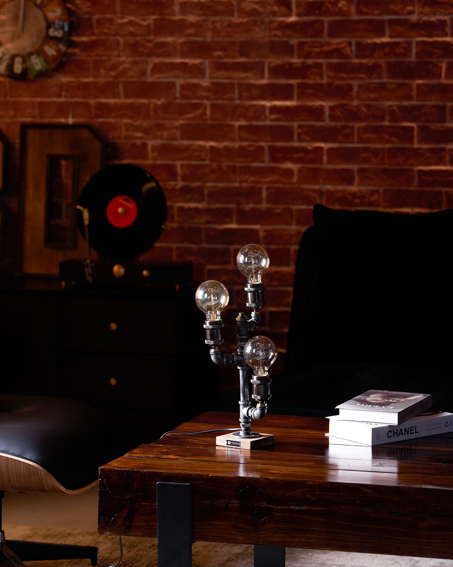 Wood-Edison-Table-Lamp_12