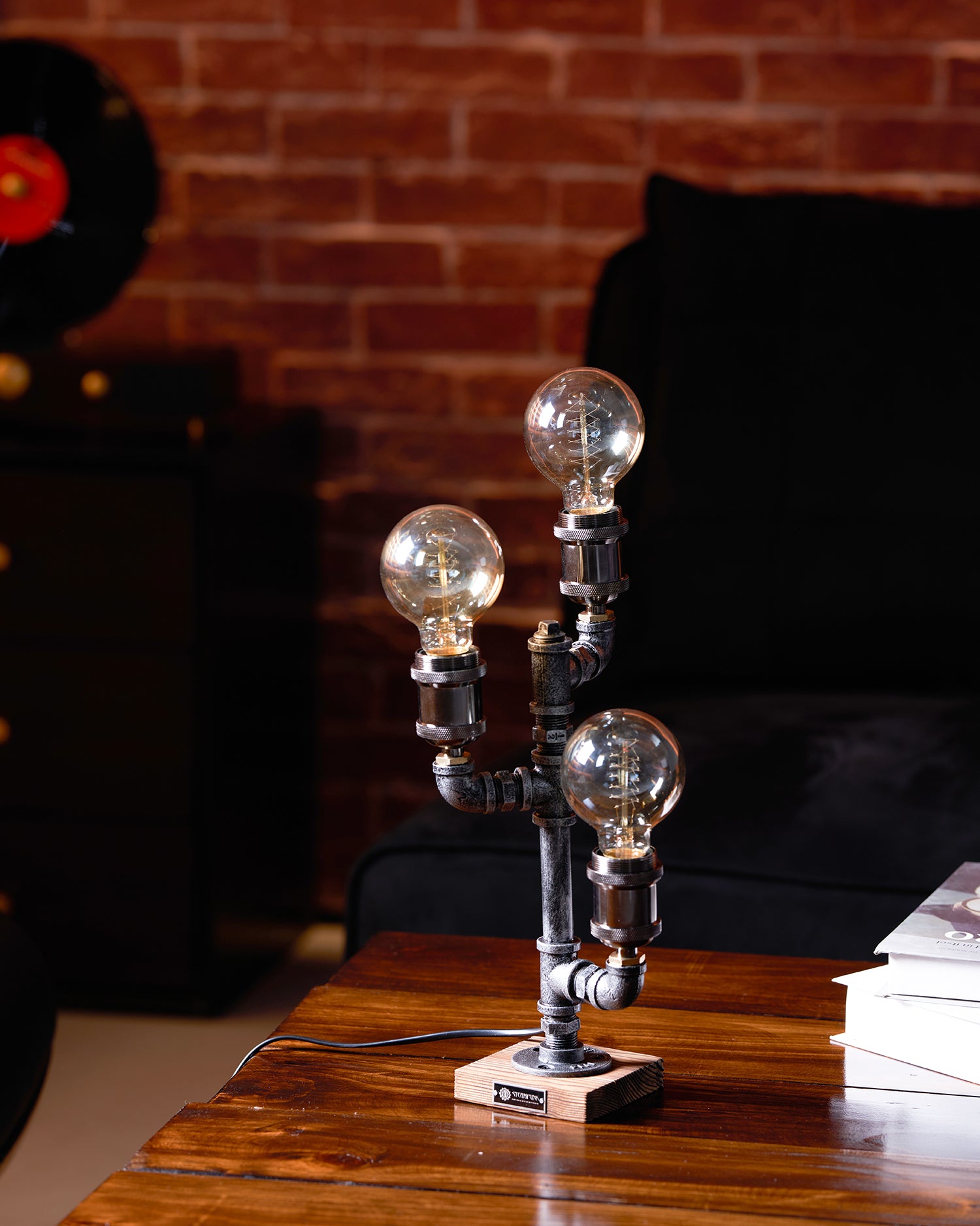 Wood-Edison-Table-Lamp_13