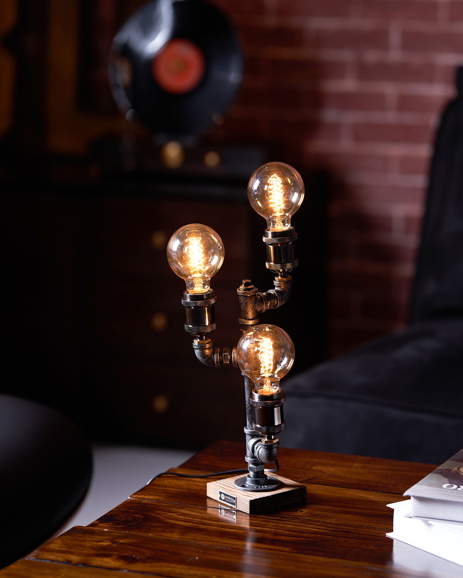 Wood-Edison-Table-Lamp_6