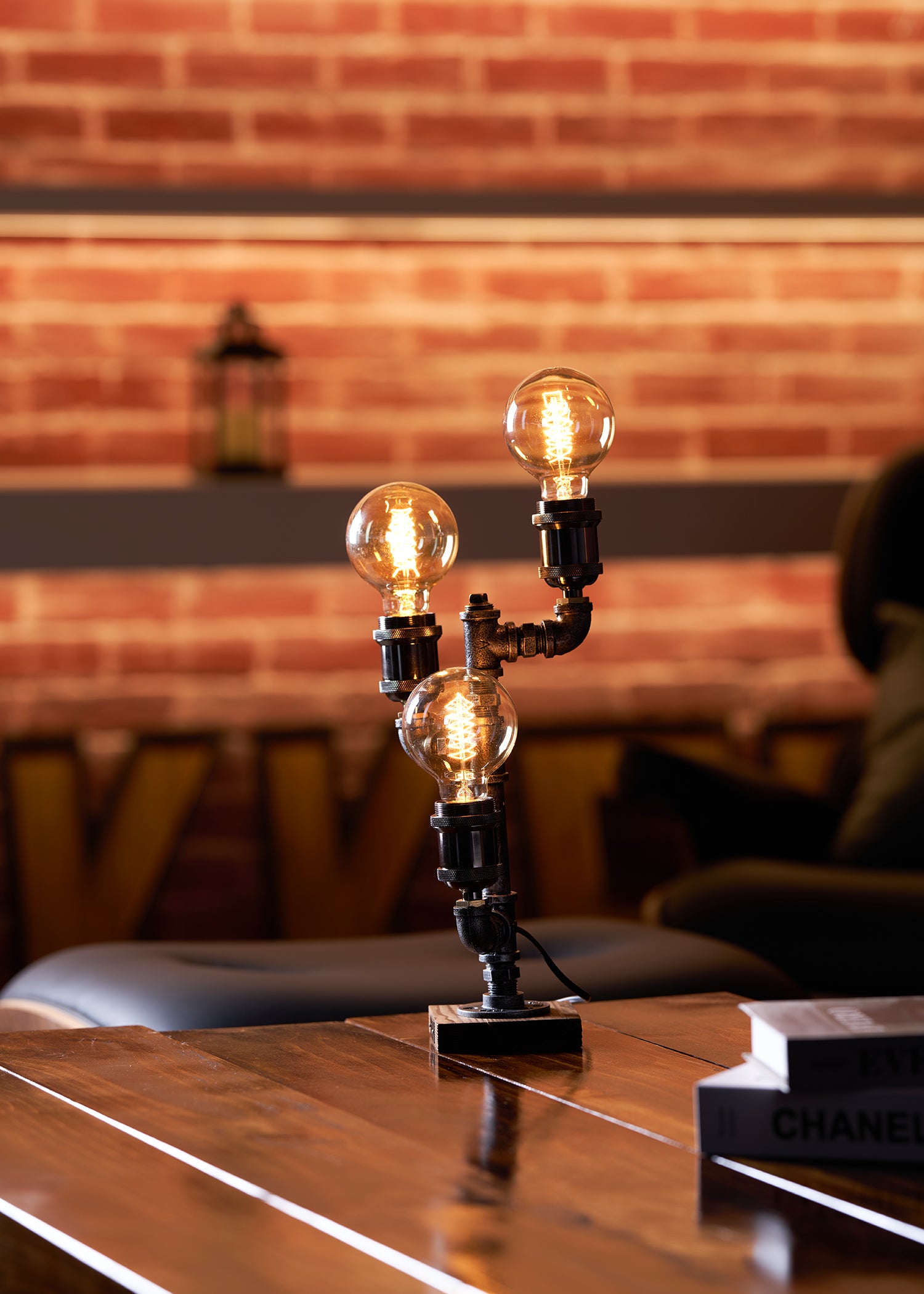 Wood-Edison-Table-Lamp_8