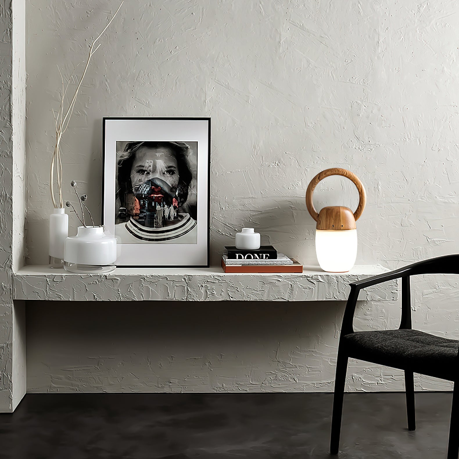 Wood_Language_Table_Lamp_10