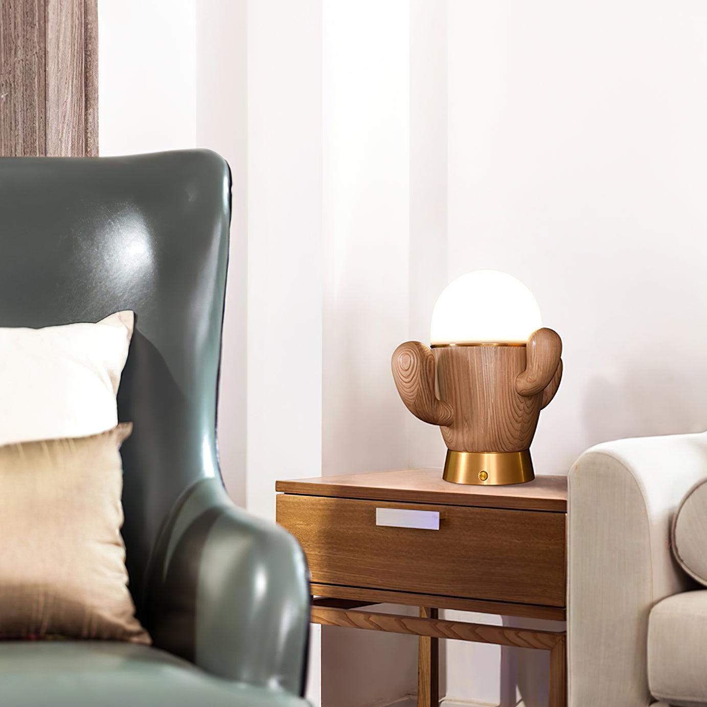 Wooden_Cactus_Table_Lamp_4