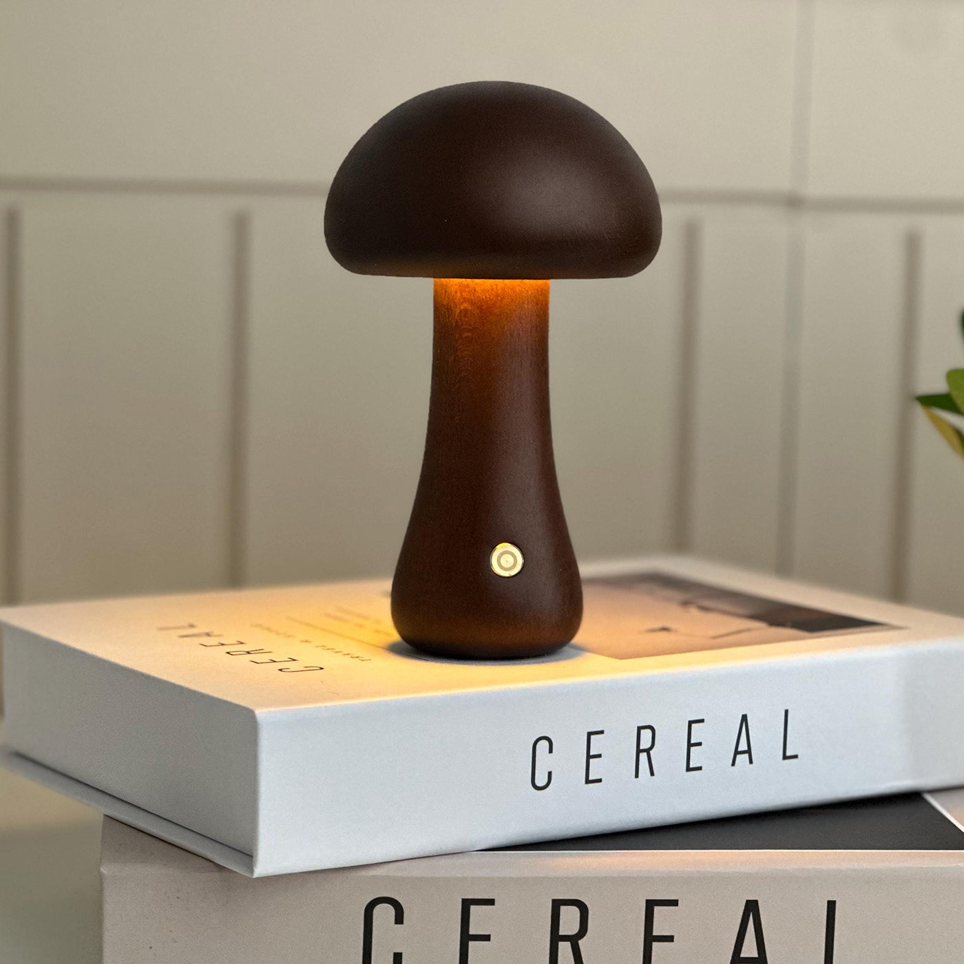 Wooden_Mushroom_Table_Lamp_3_7e60d1ec-96e7-4832-8af6-7f0213c401dc